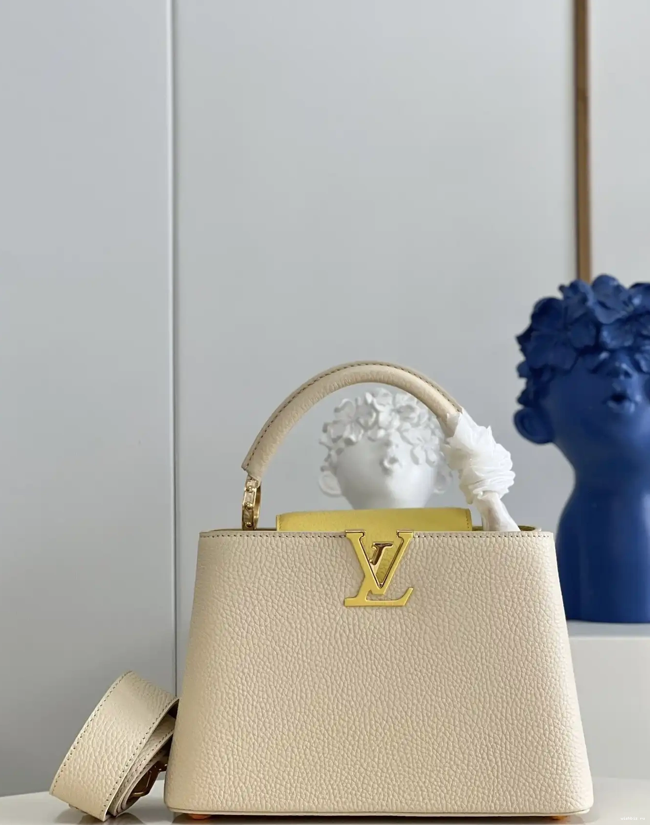 WIS CAPUCINES LOUIS VUITTON BB 0616
